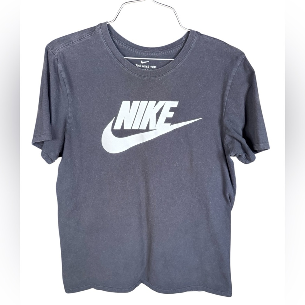 Nike Women's Black and White Tshirt size M